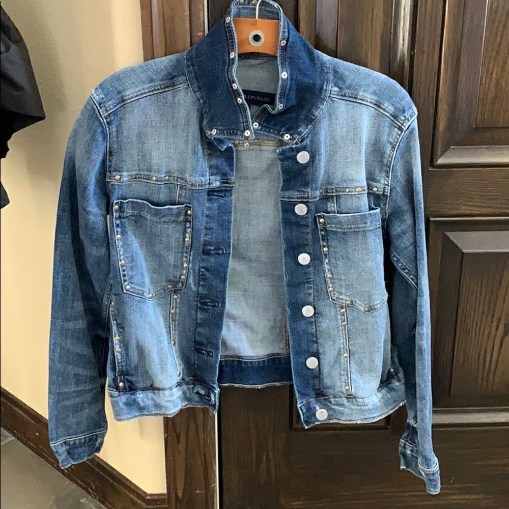 Rock & Republic Jean jacket, size S.